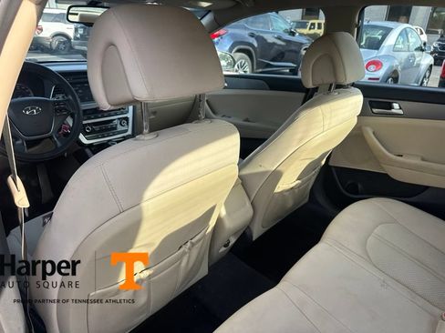 Used 2016 Hyundai Sonata SE FWD image 10