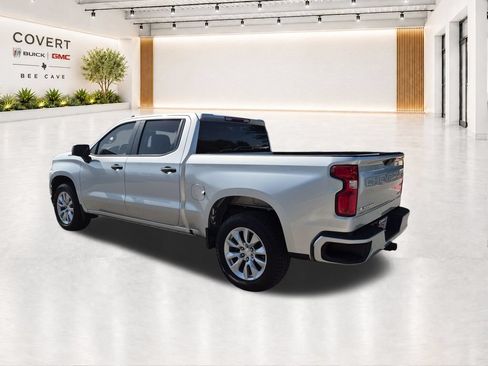 Used 2021 Chevrolet Silverado 1500 Custom RWD image 9