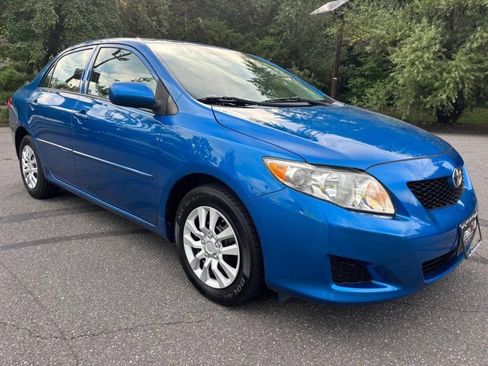 Used 2010 Toyota Corolla LE w/ All Weather Guard Pkg FWD image 8