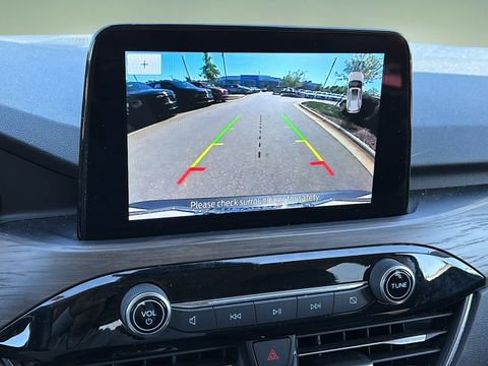 Used 2020 Ford Escape Titanium w/ Titanium Premium Package 2.0 image 26