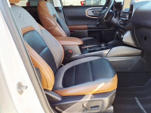 Certified 2023 Ford Bronco Sport Outer Banks w/ Tech Package image 11