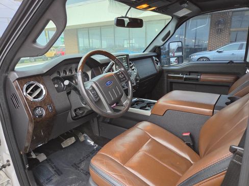 Used 2016 Ford F250 Platinum w/ FX4 Off-Road Package image 21