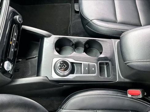 Used 2025 Ford Escape Platinum AWD/4WD image 18