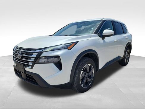 Used 2024 Nissan Rogue SV AWD/4WD image 4