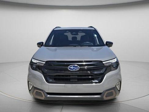 Used 2025 Subaru Forester Sport AWD/4WD image 4