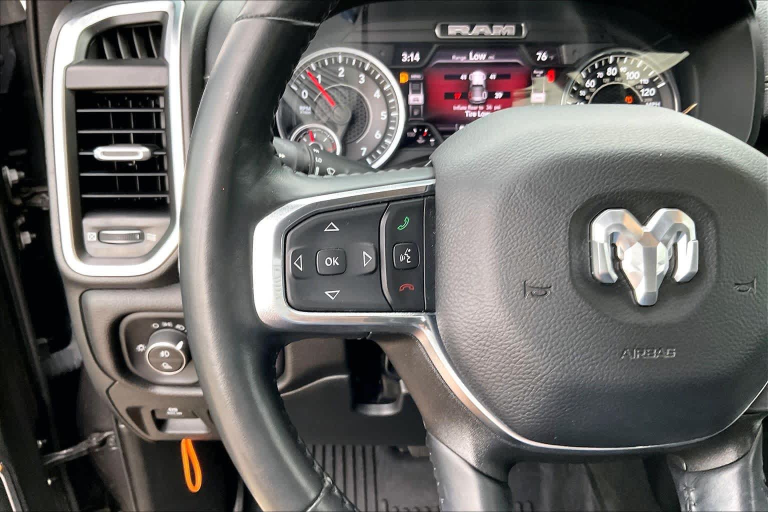 Used 2023 RAM 1500 Laramie AWD/4WD image 23