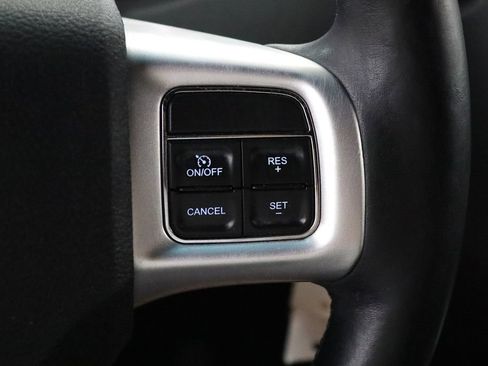 Used 2016 Dodge Grand Caravan R/T w/ Driver Convenience Group FWD image 19