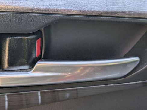 Certified 2021 Toyota Highlander Platinum AWD/4WD image 13