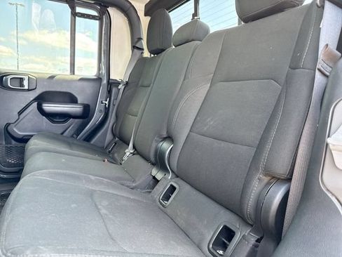 Used 2021 Jeep Gladiator Sport AWD/4WD image 16