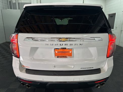 Used 2021 Chevrolet Suburban Premier w/ Premium Package image 8