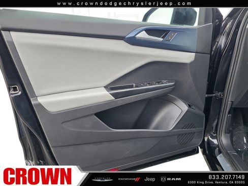 Used 2022 Volkswagen Taos SE image 25