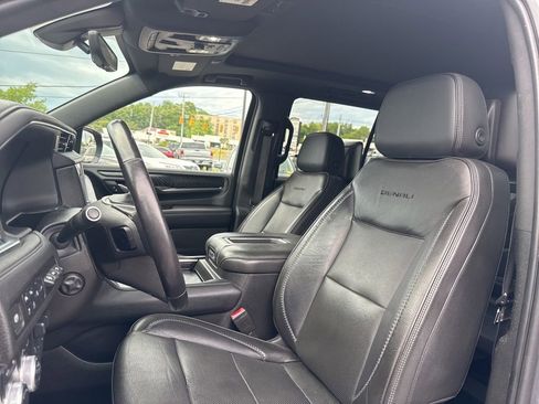 Used 2021 GMC Yukon Denali w/ Denali Premium Package AWD/4WD image 14