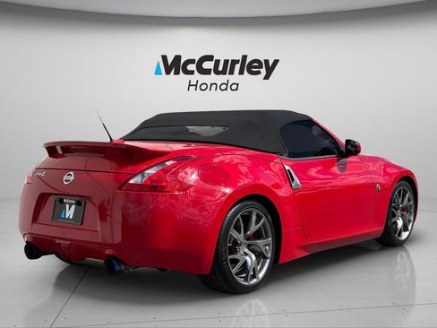 Used 2013 Nissan 370Z Touring w/ Sport Pkg RWD image 3