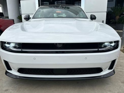 New 2024 Dodge Charger Daytona Scat Pack w/ Plus Group image 11