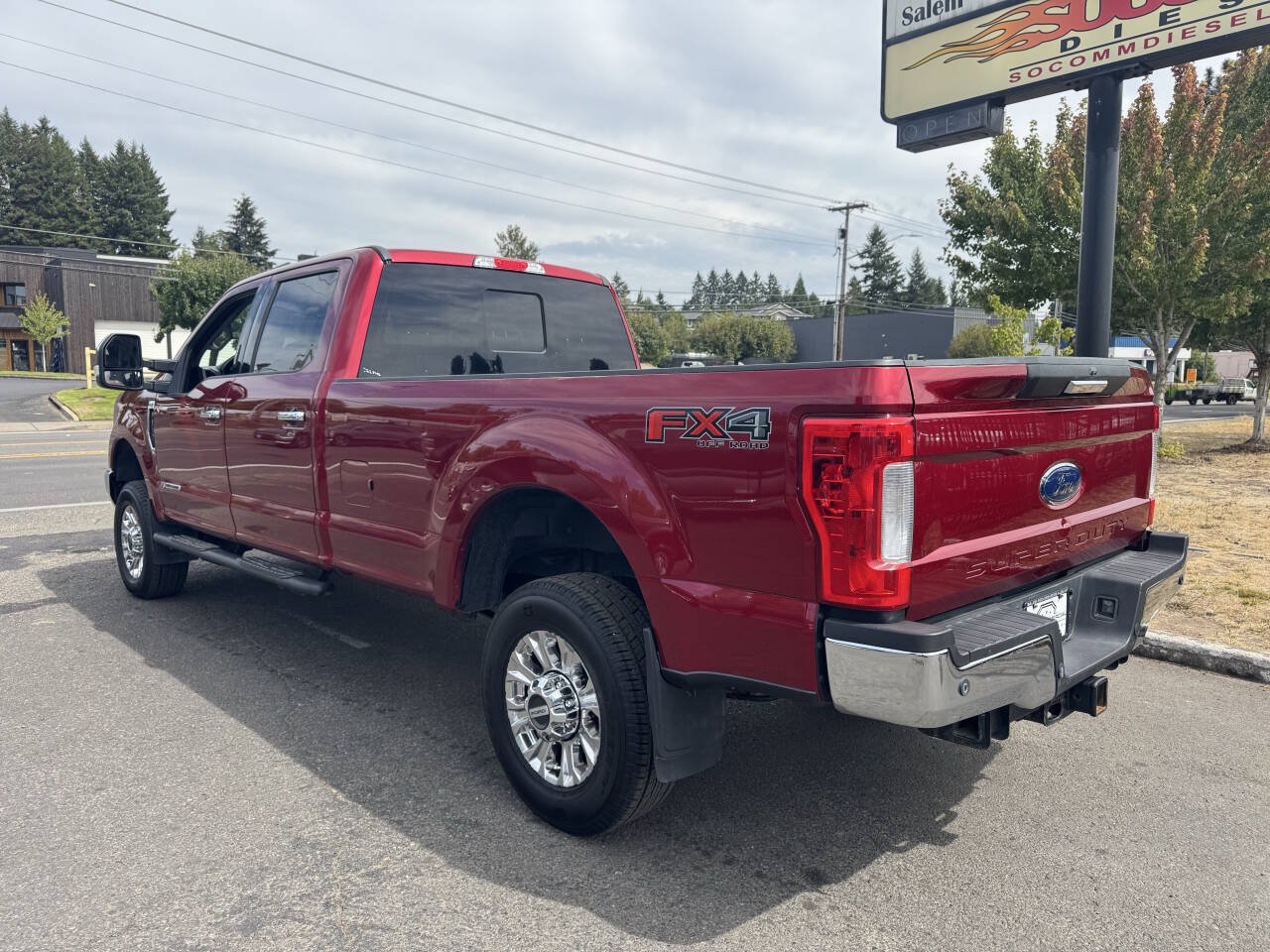 Used 2019 Ford F350 XLT w/ XLT Premium Package AWD/4WD image 5