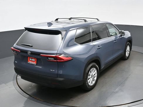 Used 2024 Toyota Grand Highlander AWD image 40