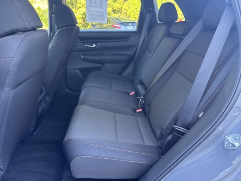 Used 2026 Honda CR-V Sport image 10