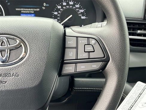 New 2026 Toyota Sienna LE image 25