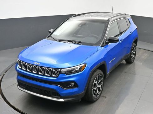 New 2026 Jeep Compass Limited image 30