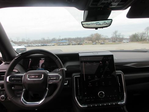 New 2026 GMC Yukon Elevation w/ Elevation Premium Package image 16