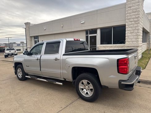 Used 2018 Chevrolet Silverado 1500 LT w/ Texas Edition image 6