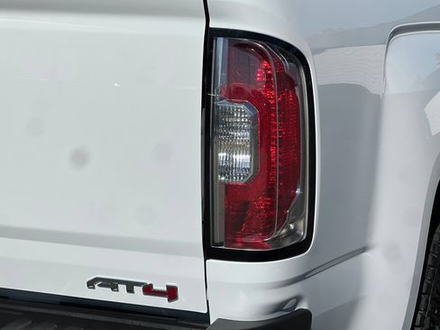 Used 2022 GMC Canyon AT4 w/ Trailering Package AWD/4WD image 36
