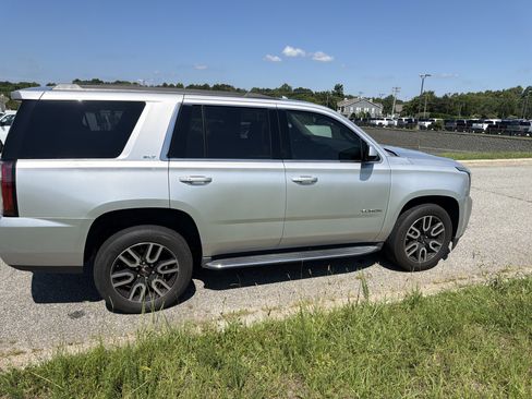 Used 2017 GMC Yukon SLT w/ Open Road Package RWD image 11