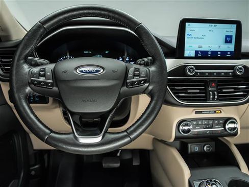 Used 2020 Ford Escape SEL AWD/4WD image 19