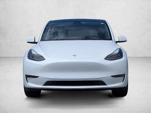 Used 2022 Tesla Model Y Performance image 2
