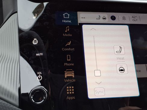 New 2026 Jeep Cherokee Laredo image 13