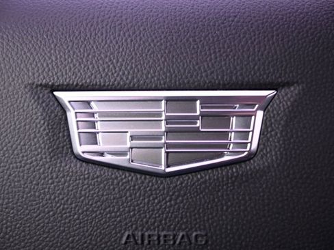 New 2026 Cadillac Optiq Sport 2 w/ LPO, Floor Liner Package AWD/4WD image 34