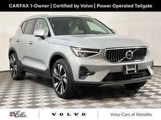 Used 2024 Volvo XC40 B5 Plus video 1