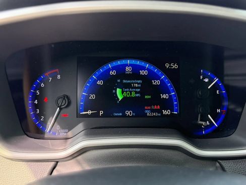Used 2019 Toyota Corolla XSE FWD image 13