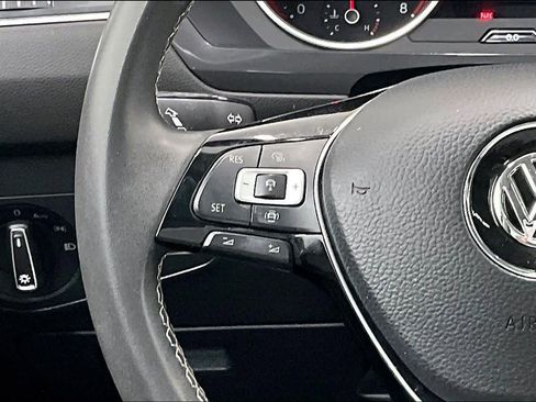 Used 2021 Volkswagen Tiguan SE w/ Panoramic Sunroof Package FWD image 20