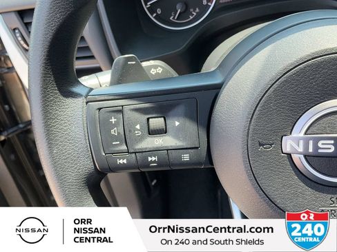 Used 2024 Nissan Rogue SV AWD/4WD image 19