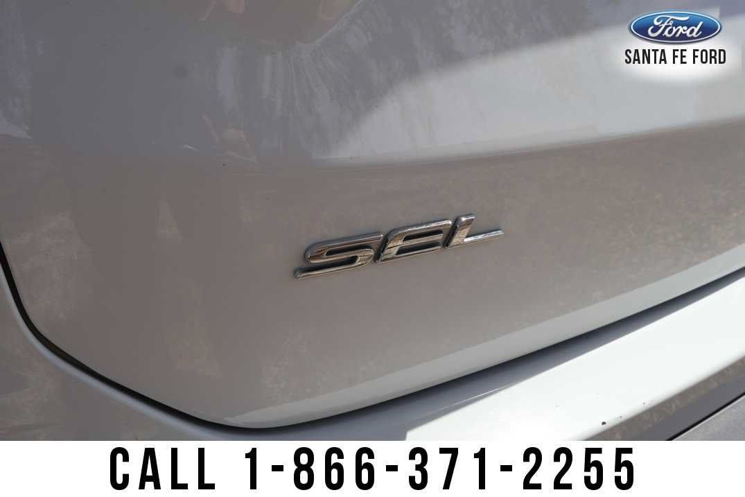 Used 2024 Ford Edge SEL AWD/4WD image 9