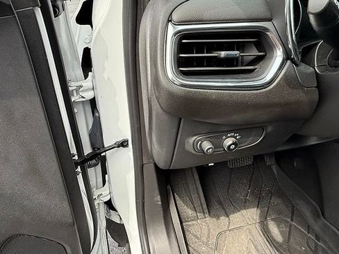 Used 2024 Chevrolet Equinox LT w/ LPO, Floor Liner Package AWD/4WD image 16