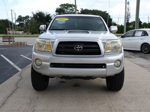 Used 2007 Toyota Tacoma PreRunner w/ TRD Sport Pkg #1 RWD image 2