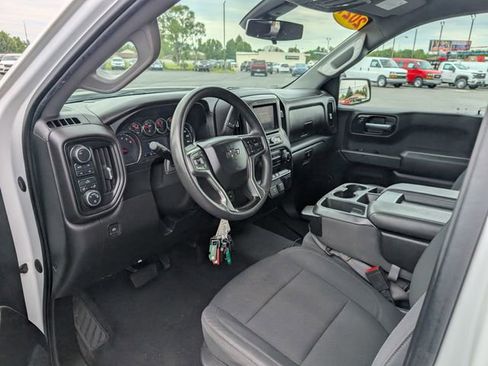 Used 2021 Chevrolet Silverado 1500 Custom Trail Boss w/ Safety Confidence Package AWD/4WD image 13