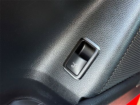 Used 2016 Mercedes-Benz GLA 250 4MATIC image 24