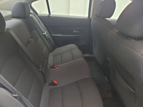 Used 2016 Chevrolet Cruze LT FWD image 19