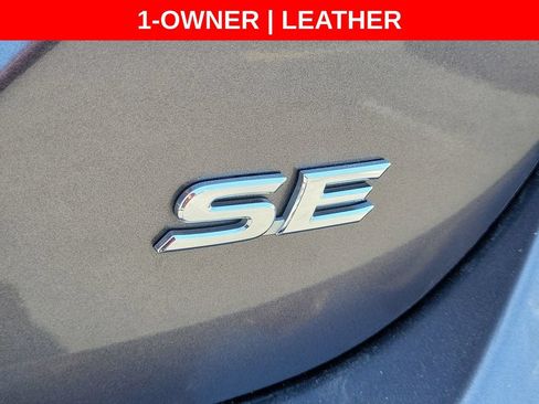 Used 2024 Toyota Camry SE FWD image 9