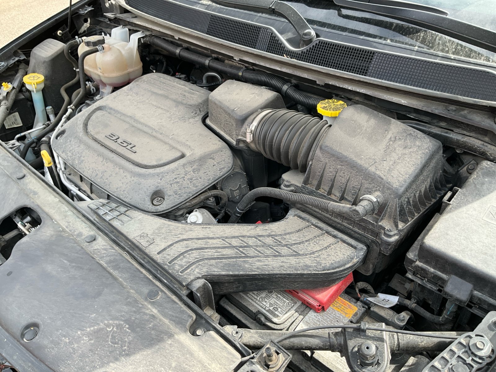 Used 2024 Chrysler Pacifica Touring-L FWD image 31
