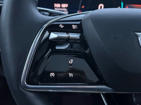 Used 2024 Cadillac Lyriq Luxury image 20