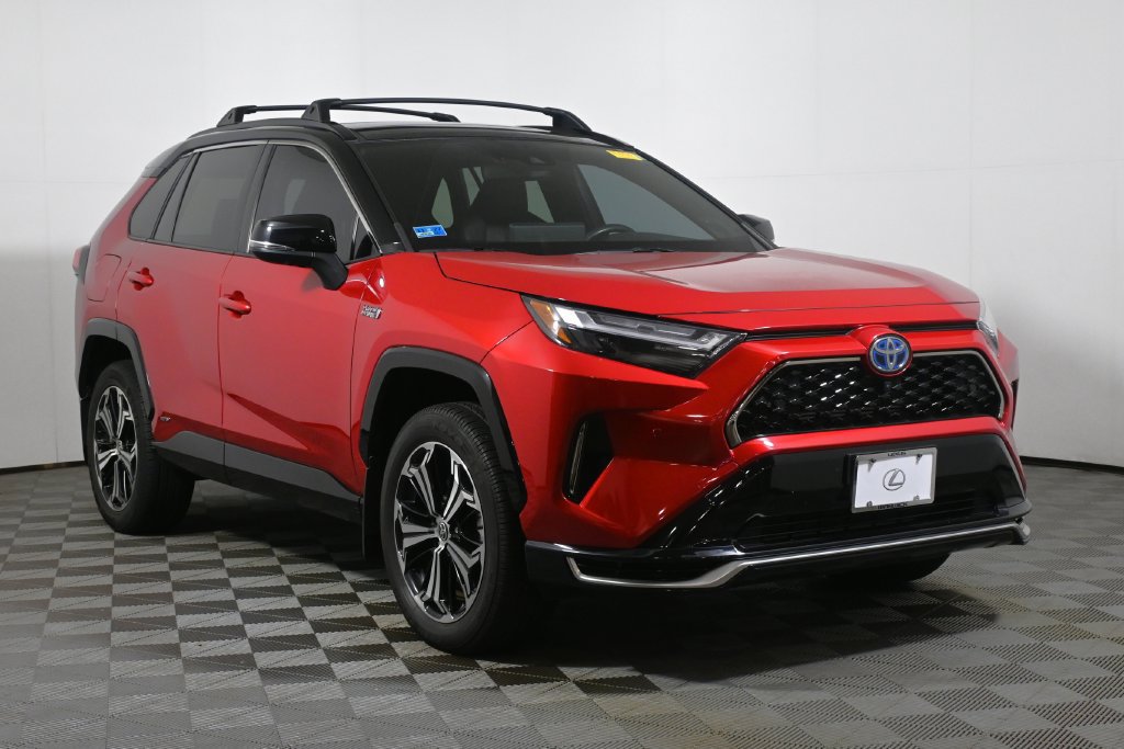 Used 2024 Toyota RAV4 XSE w/ Premium Package AWD/4WD image 9
