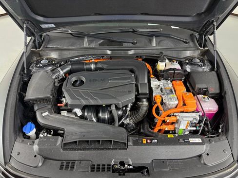 Used 2025 Hyundai Sonata Limited image 92