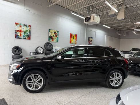 Used 2019 Mercedes-Benz GLA 250 4MATIC image 2