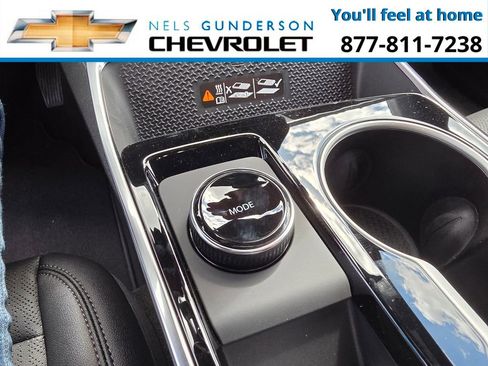 New 2026 Chevrolet Equinox LT w/ Convenience Package II AWD/4WD image 26