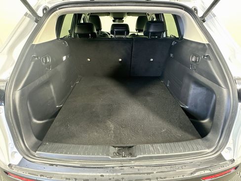 Used 2025 MAZDA CX-50 AWD 2.5 S w/ Preferred Package image 27