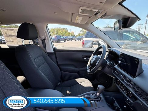 New 2026 Honda HR-V LX image 32